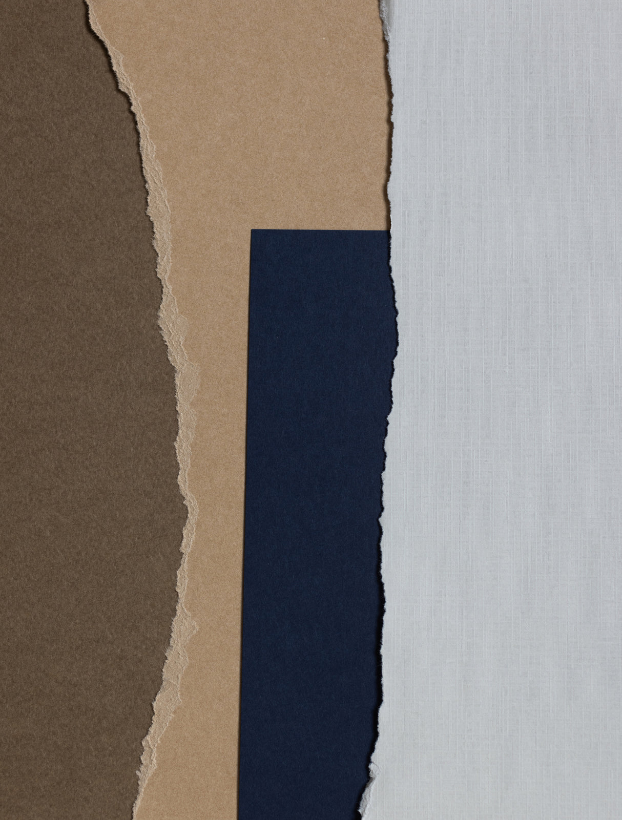 Torn Paper 4 Poster och Canvastavla