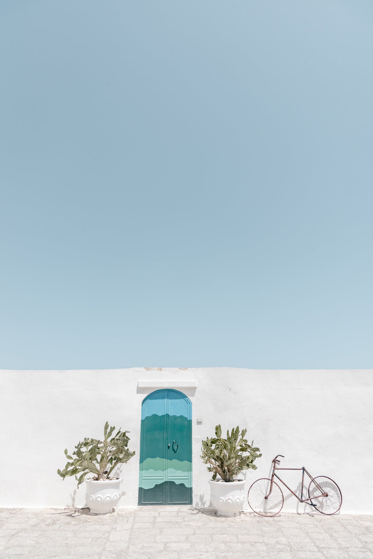 Ostuni blue door Poster och Canvastavla