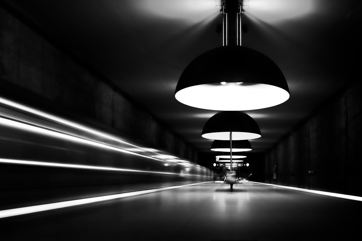 movement in bw Poster och Canvastavla