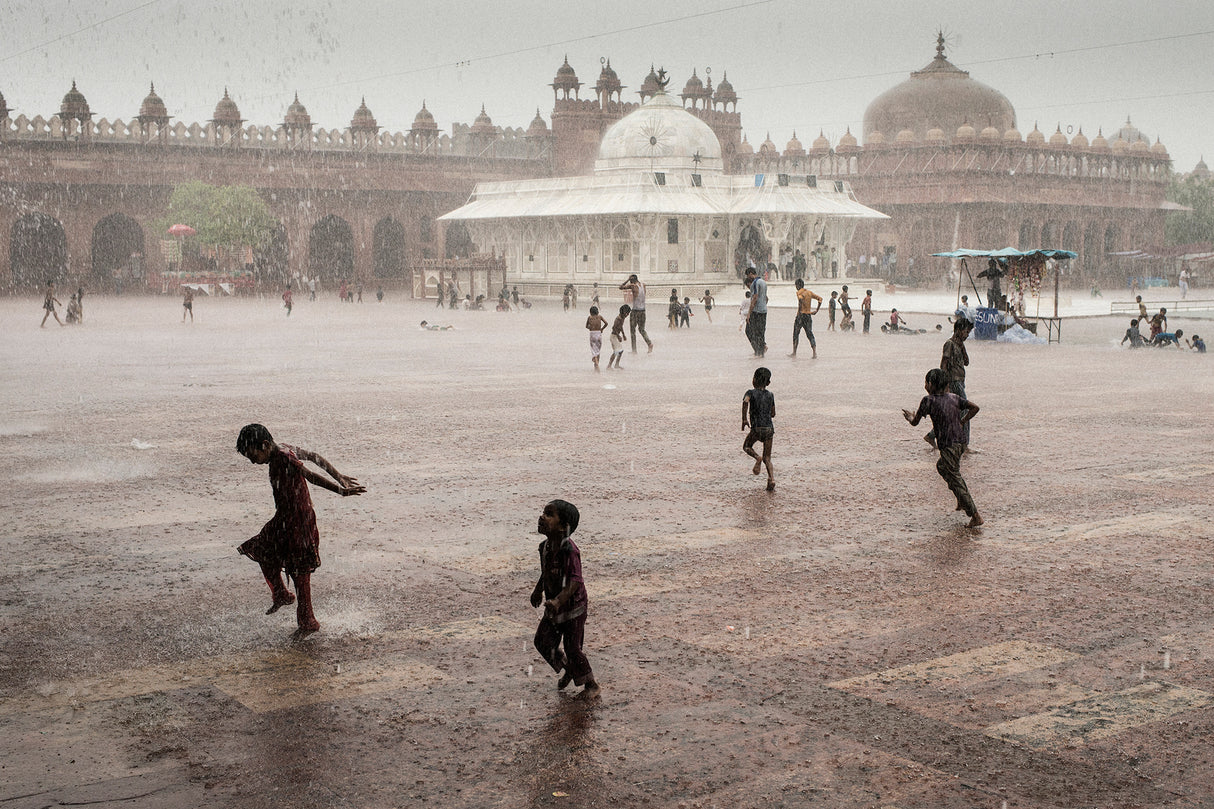 Dancing under the rain Poster och Canvastavla