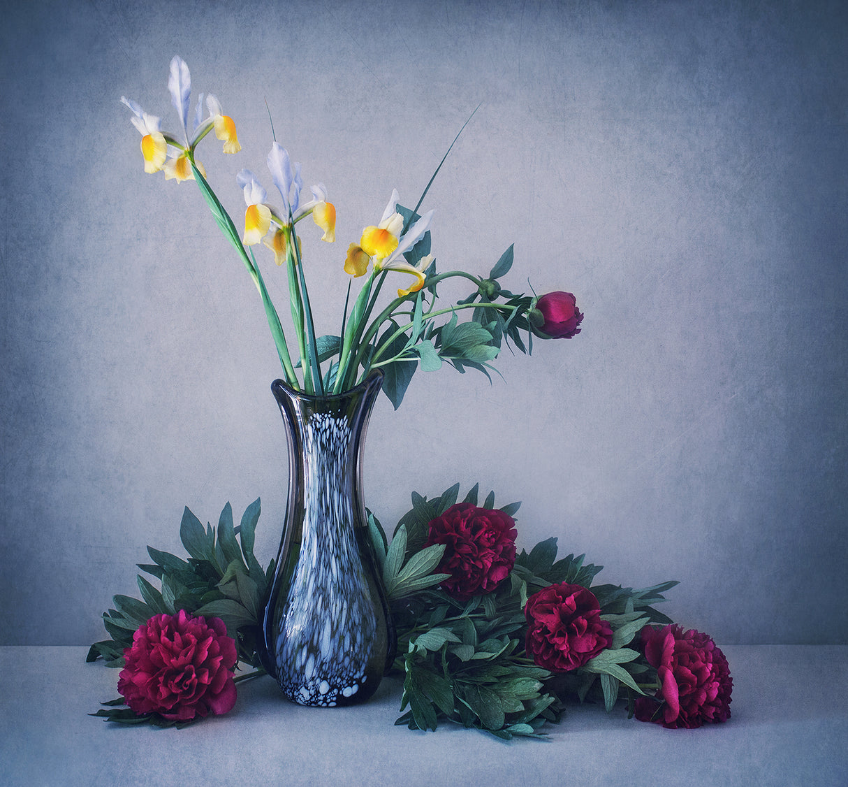 Still life with irises and peonies Poster och Canvastavla