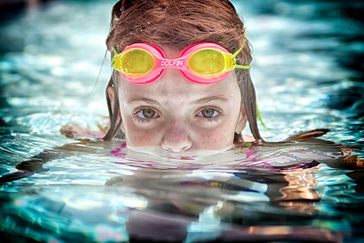 The Swimmer Poster och Canvastavla