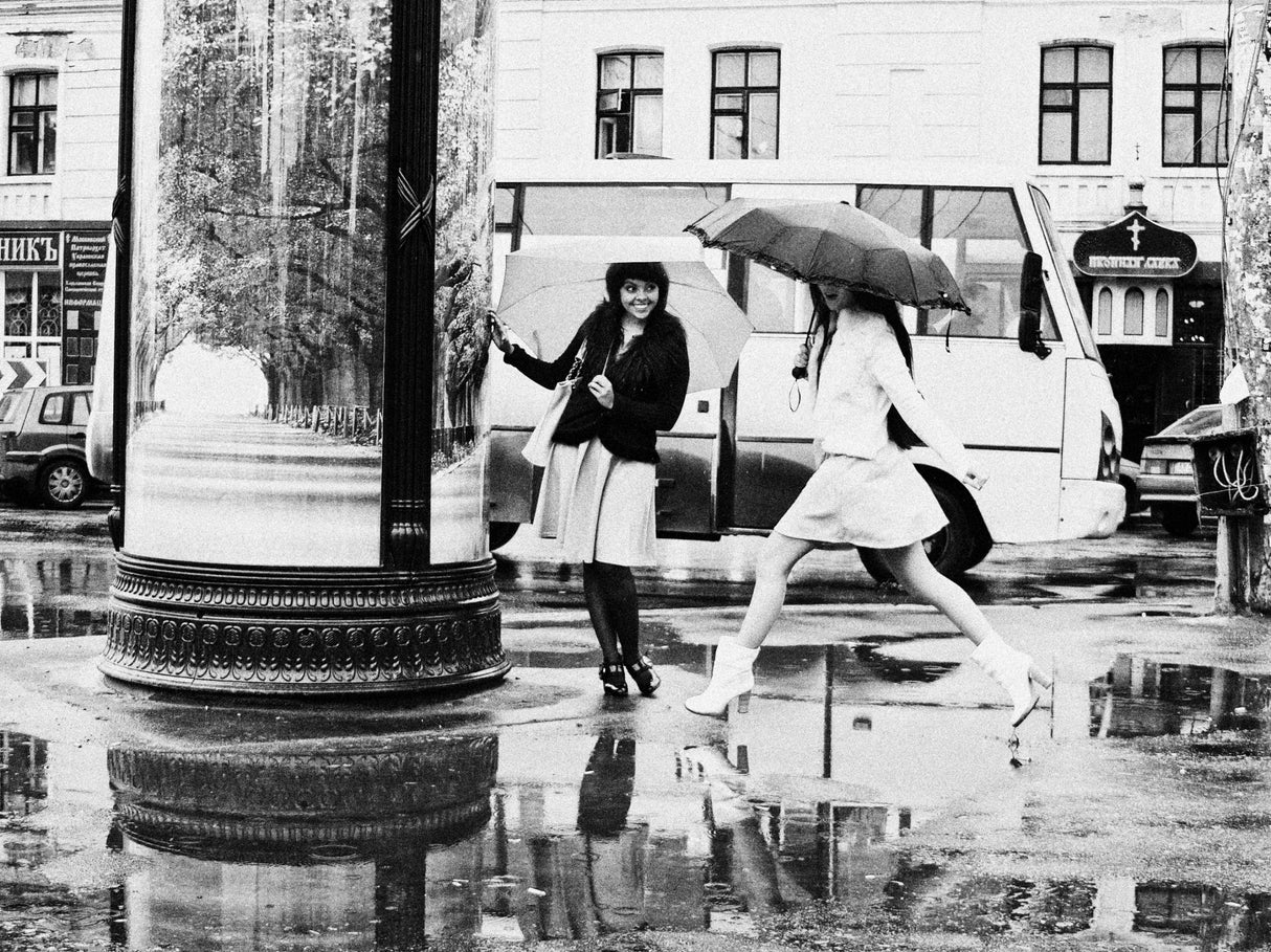 One day in the rain Poster och Canvastavla