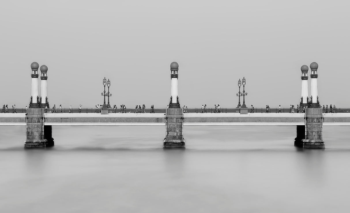 Crossing the Bridge Poster och Canvastavla