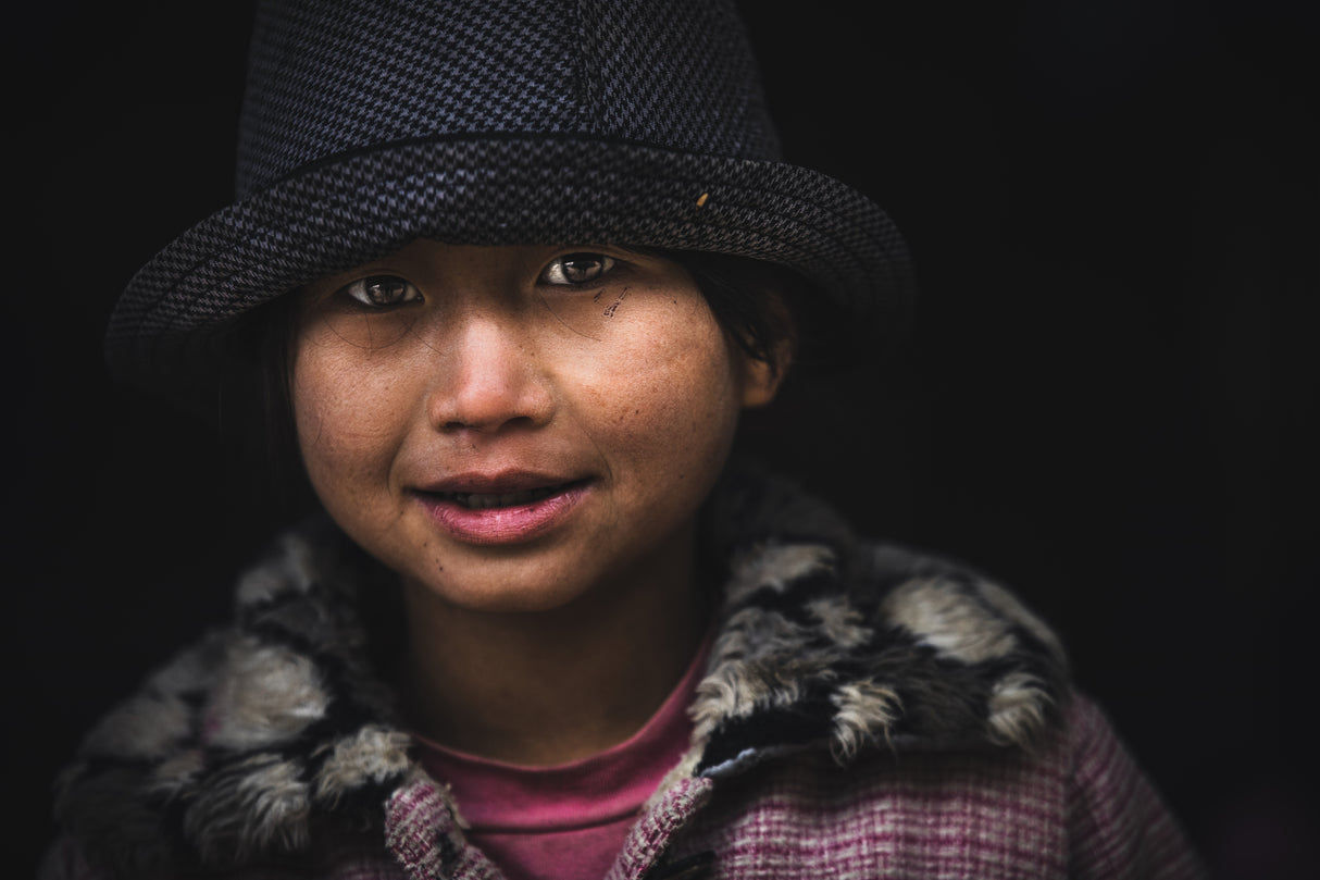 young vietnamese eyes Poster och Canvastavla