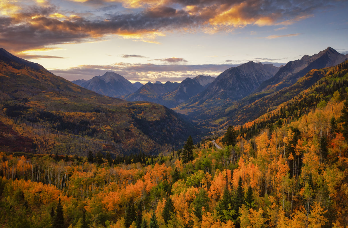 McClure Pass Poster och Canvastavla