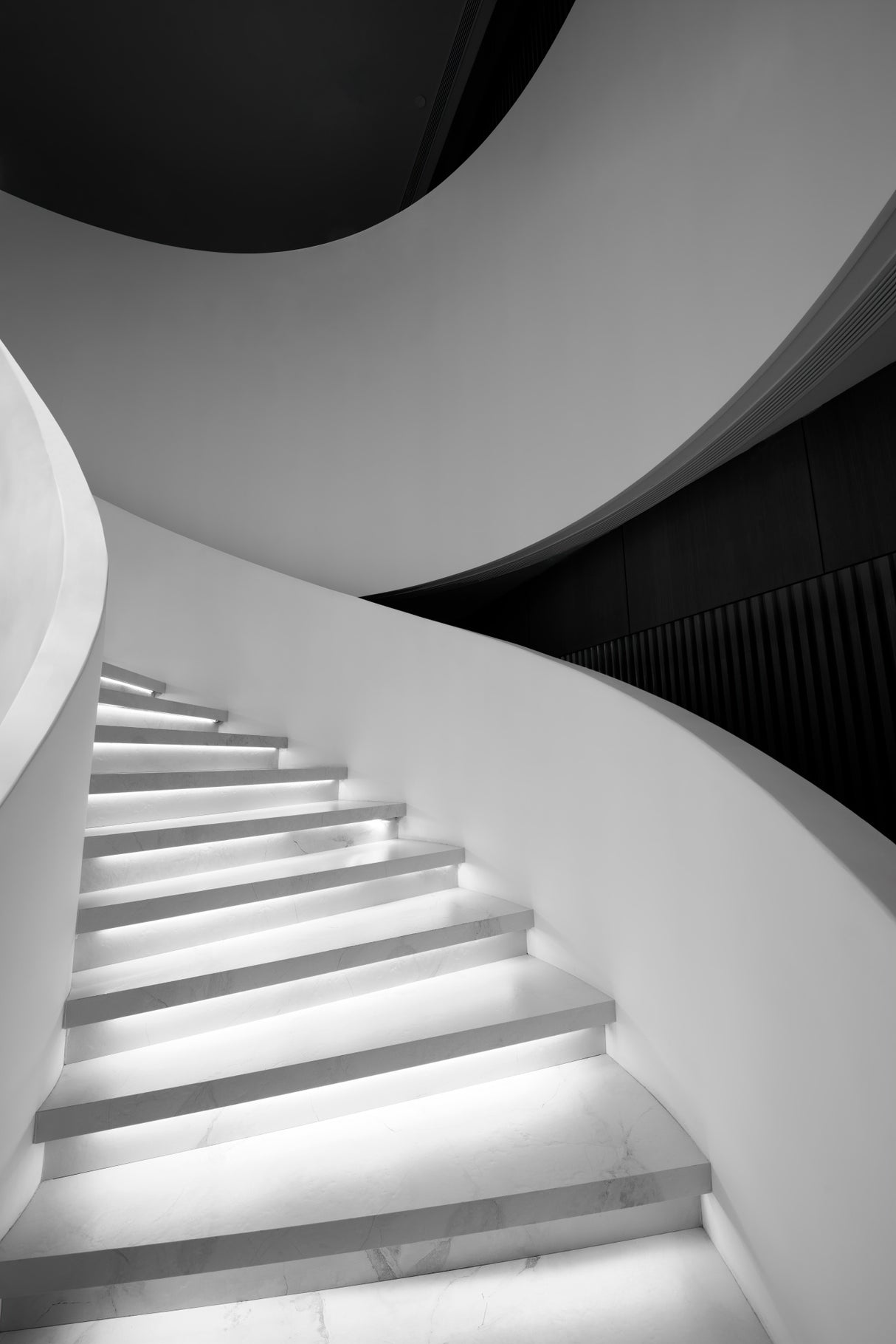 Curve on the Staircase Poster och Canvastavla