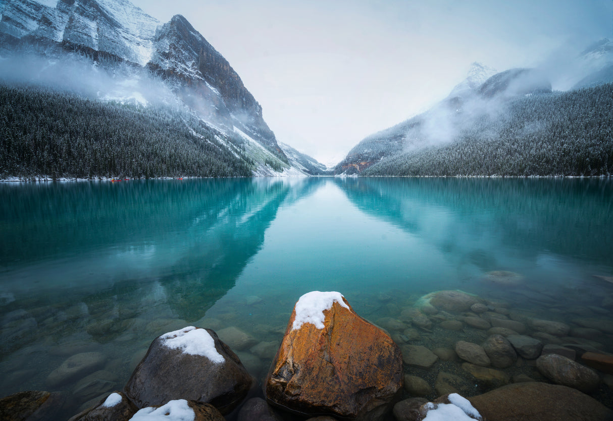 Foggy Lake Louise Poster och Canvastavla