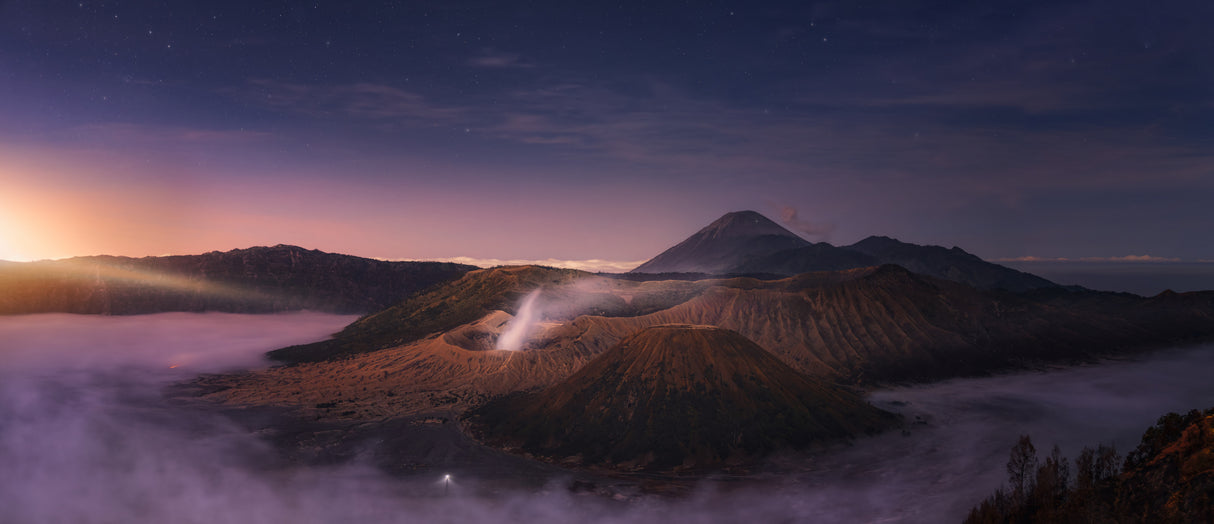 Stars and light in Bromo 7R21810P Poster och Canvastavla