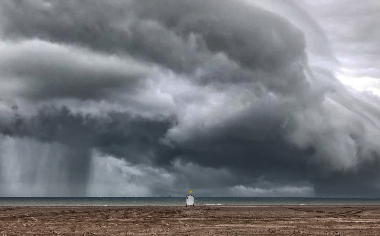 Love stormy days on the shore ... Poster och Canvastavla