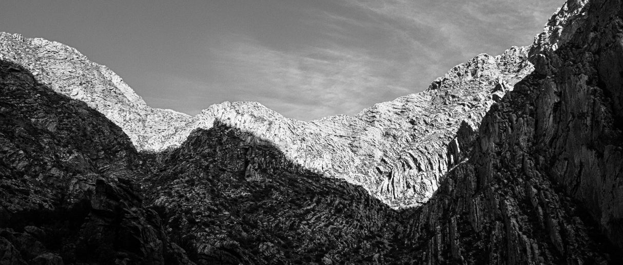 Black and white mountains Poster och Canvastavla