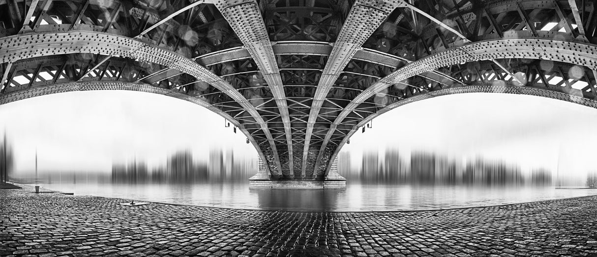 Under The Iron Bridge Poster och Canvastavla