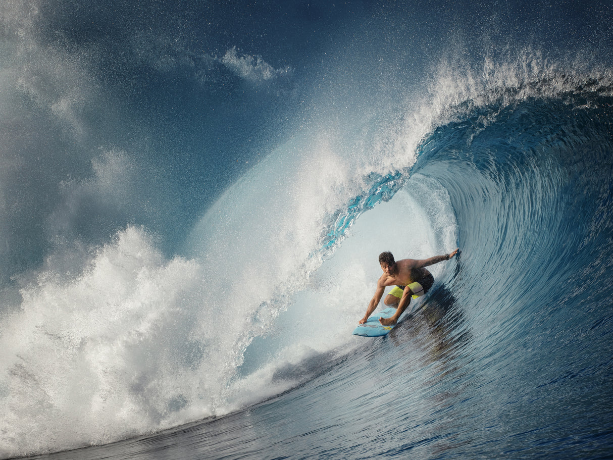 The Tube - Mythical Teahupo'o Poster och Canvastavla