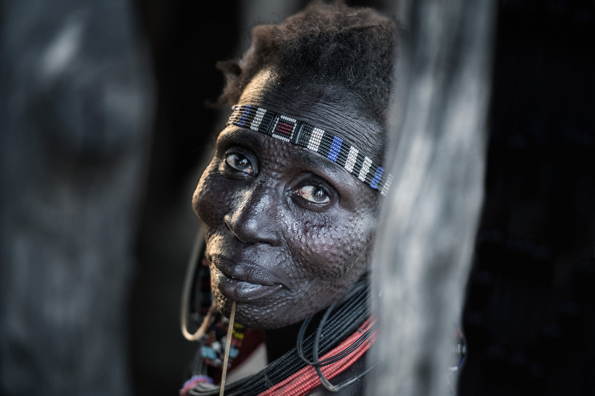 Jiye tribeswoman Poster och Canvastavla