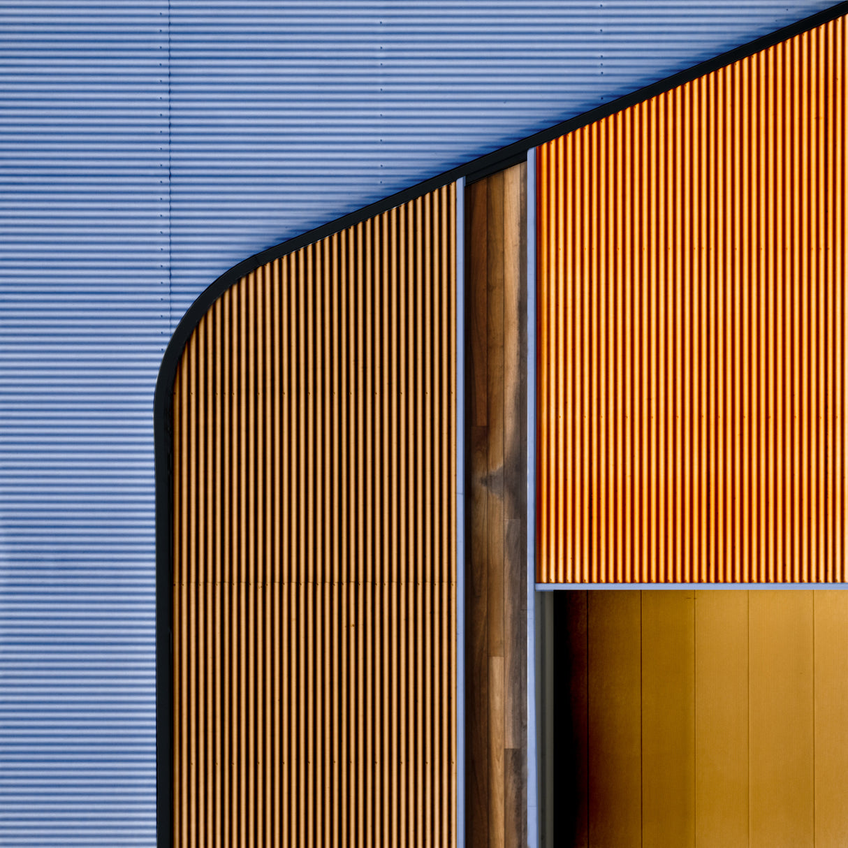 Steel & wood. Poster och Canvastavla