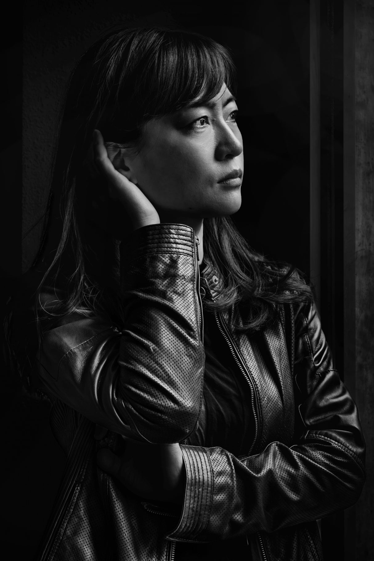 Woman in leather jacket Poster och Canvastavla