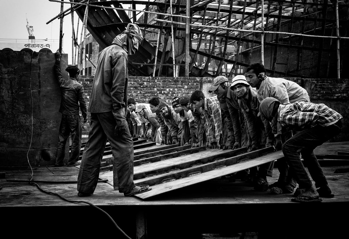 Building a Vessel-IX (Dhaka, Bangladesh) Poster och Canvastavla