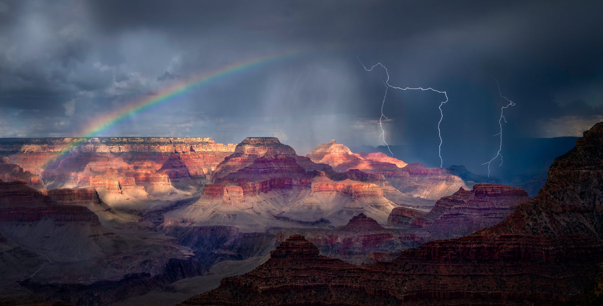 Rainbow Meets Lightning Poster och Canvastavla