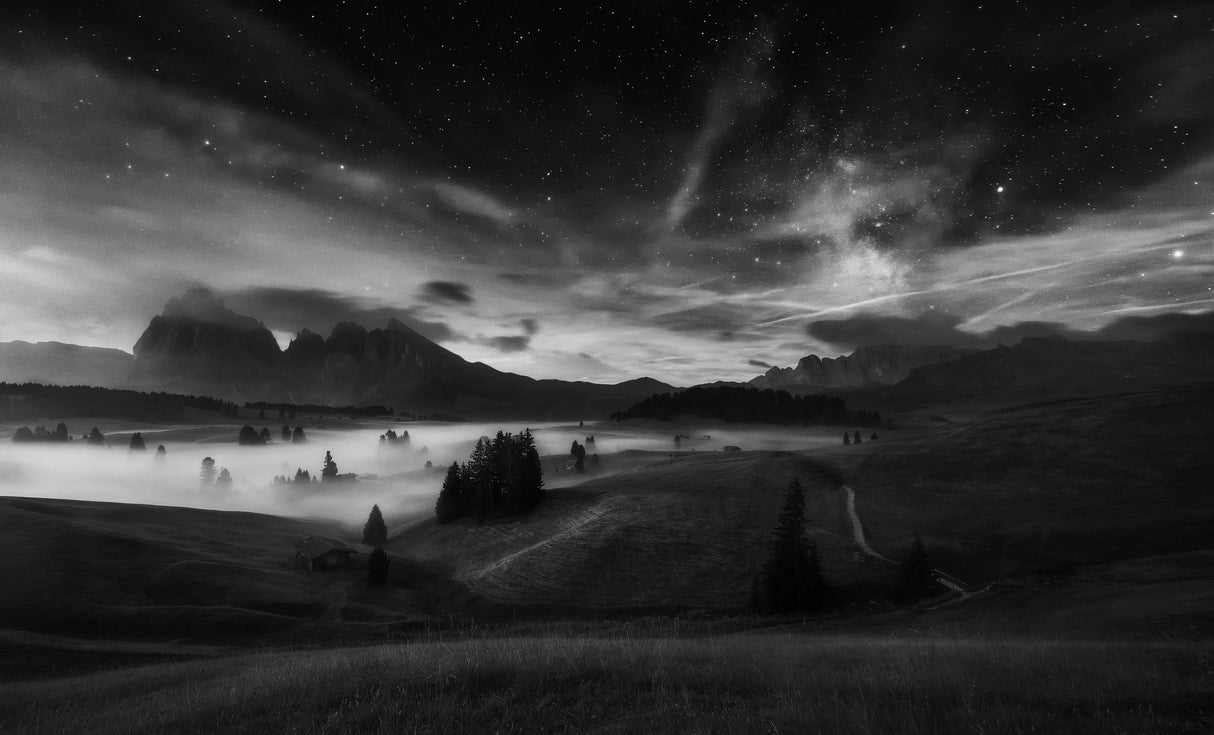 Alpe di Siusi at night Poster och Canvastavla