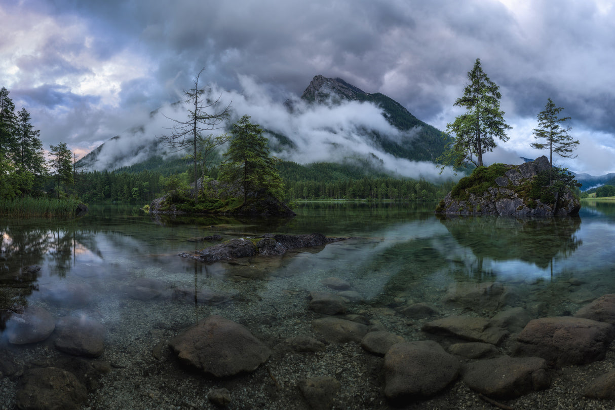 A Cloudy Moment Poster och Canvastavla