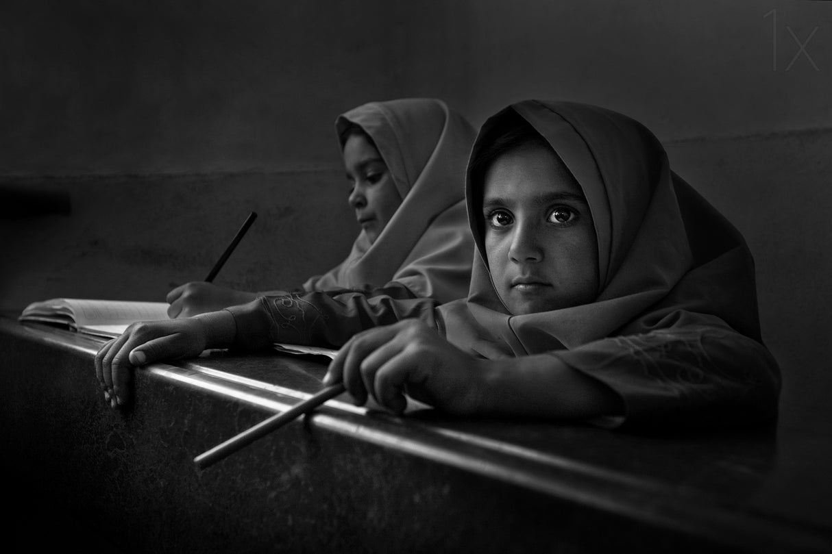 School Children 2 Poster och Canvastavla