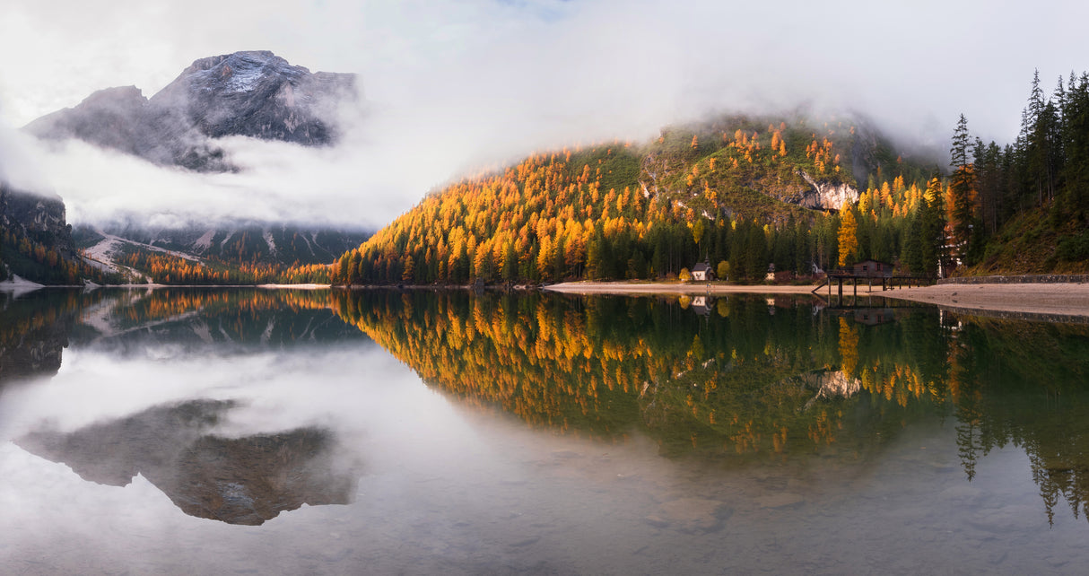 Lake Braies Poster och Canvastavla
