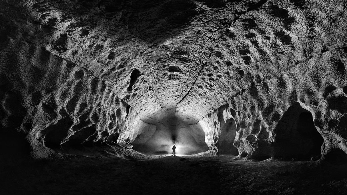 Little man in the underworld Poster och Canvastavla