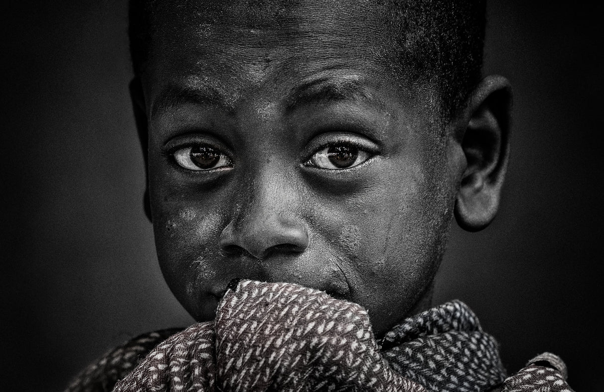 Ethiopian child at a religious ceremony. Poster och Canvastavla