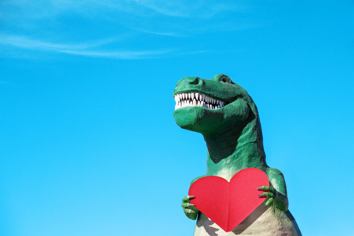 Tyrannosaurus Rex with a Red Paper Heart Poster och Canvastavla