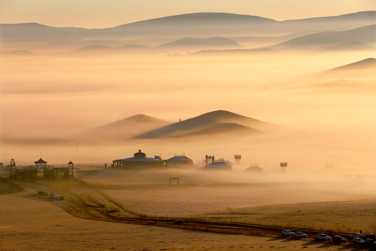 Grassland Fog Poster och Canvastavla