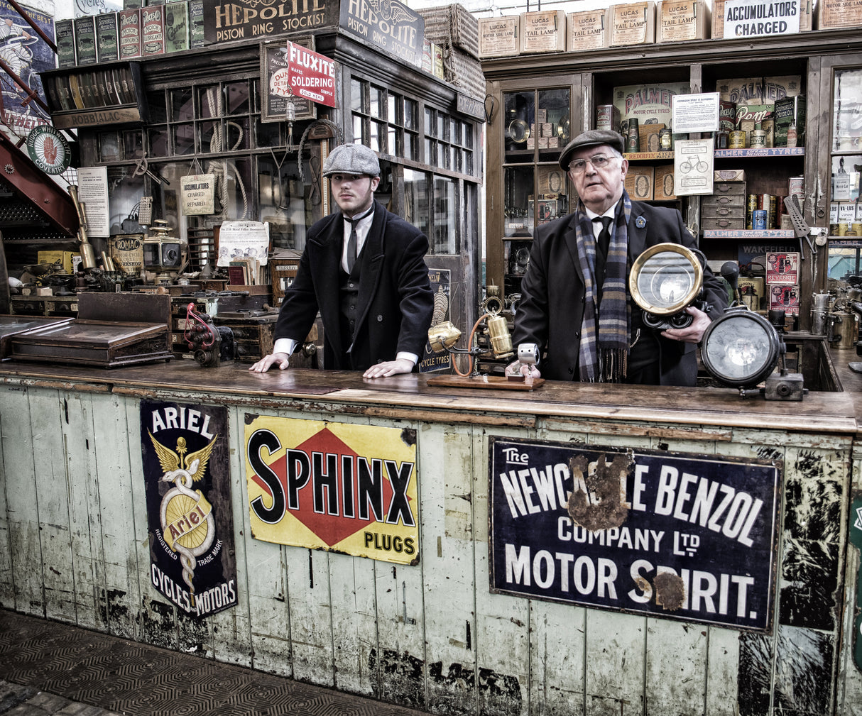 The Auto Shop Poster och Canvastavla