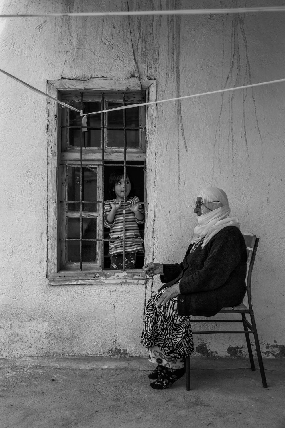 Child and GrandMother Poster och Canvastavla