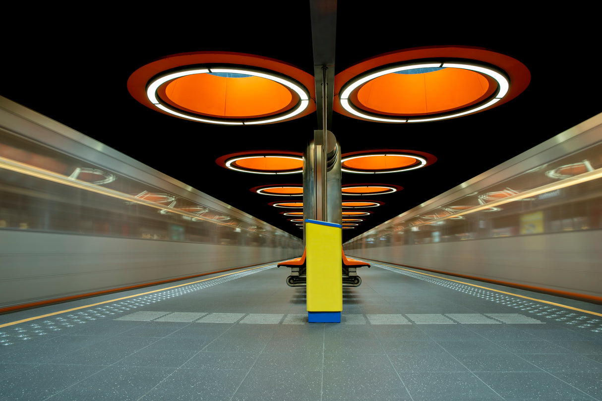 The Orange Subway Station Poster och Canvastavla