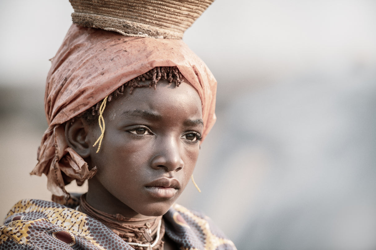 Ovanguendelengo goat herder girl from Angola Poster och Canvastavla