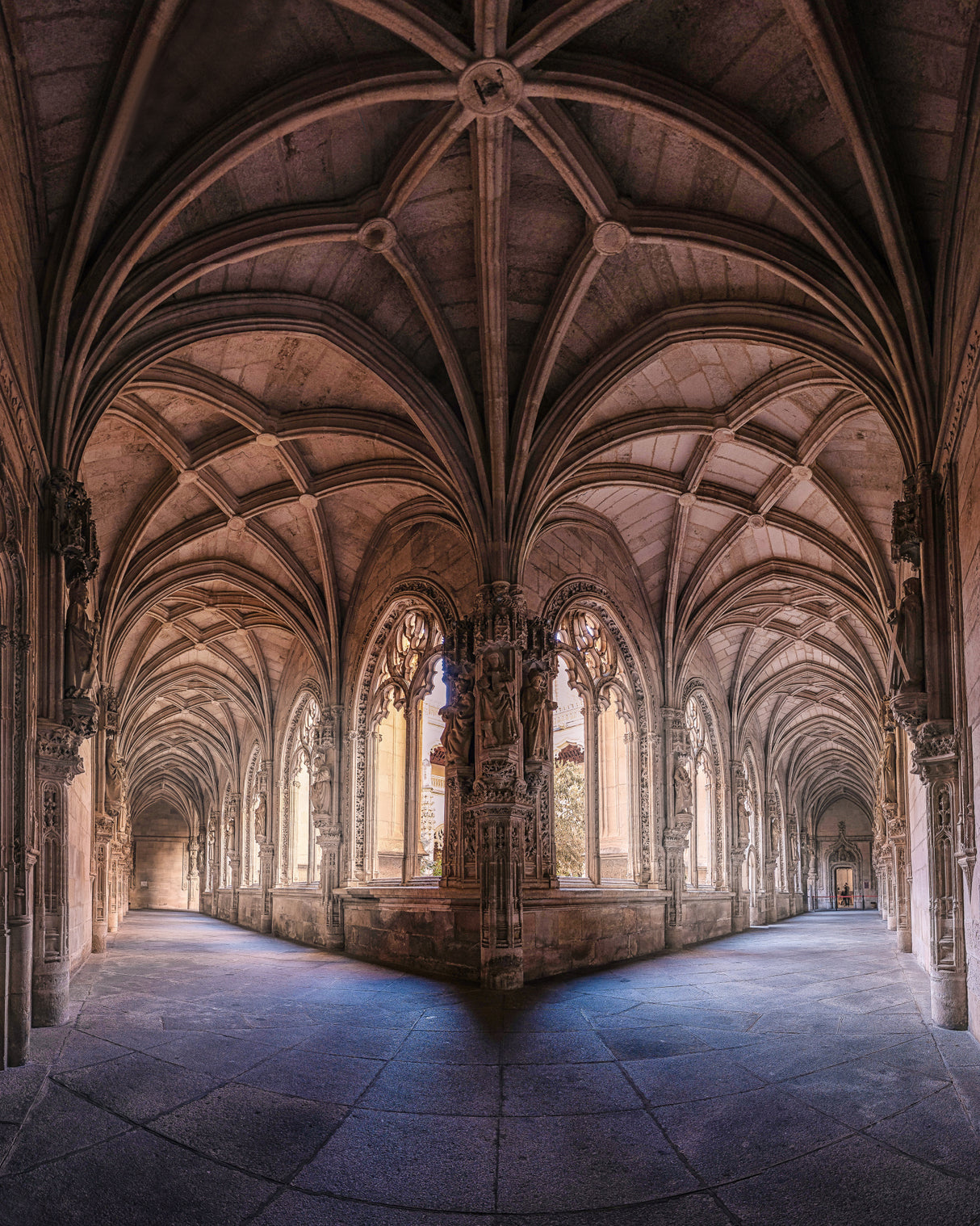 Cloister Poster och Canvastavla