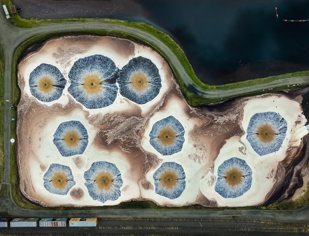 Water treatment pond Poster och Canvastavla
