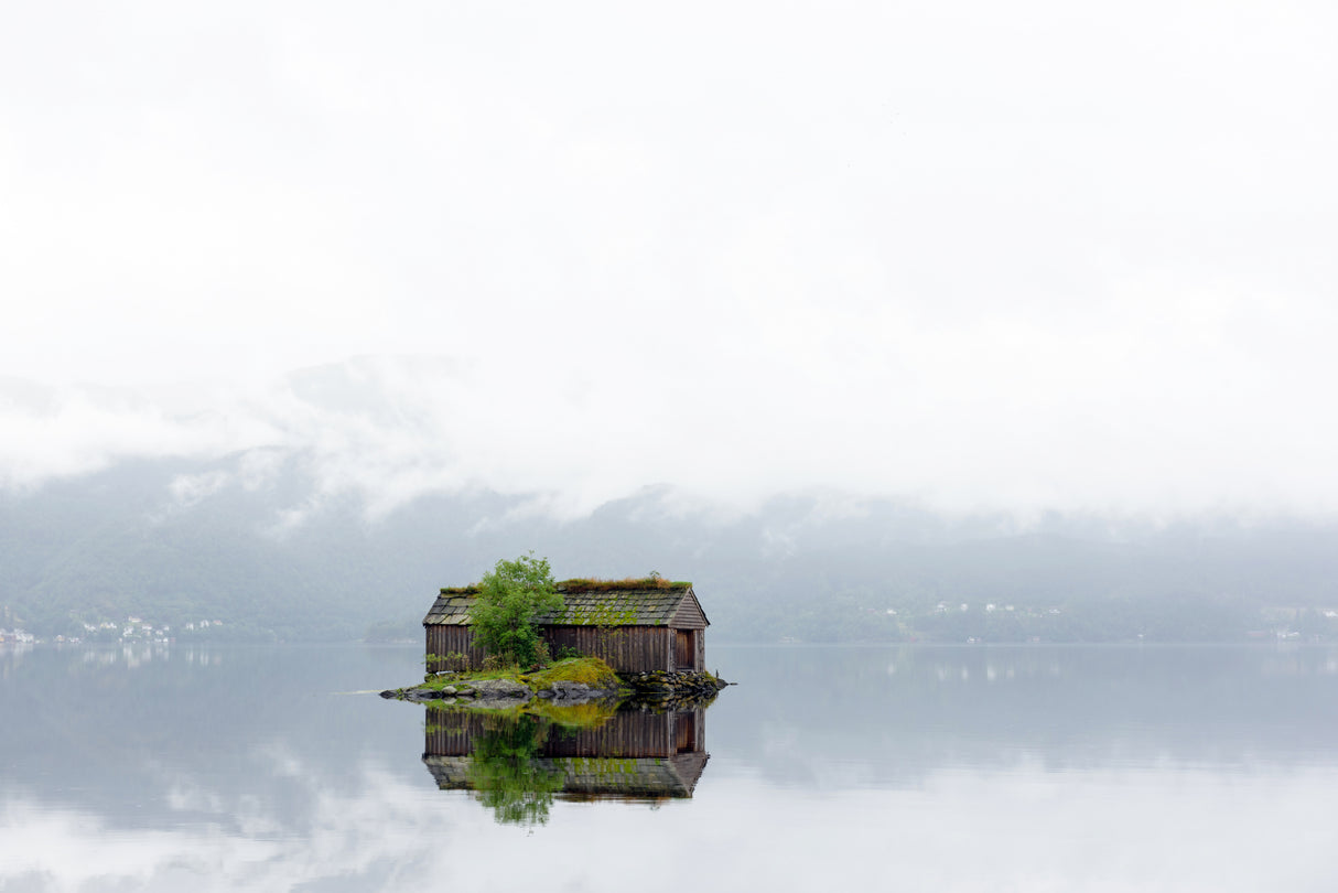 On the lake Poster och Canvastavla