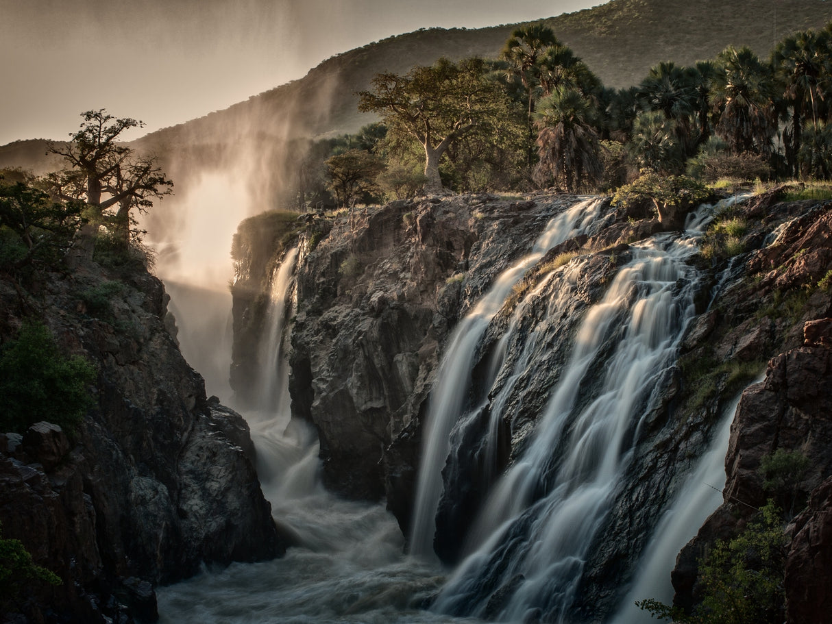 Sacred Waterfalls Poster och Canvastavla
