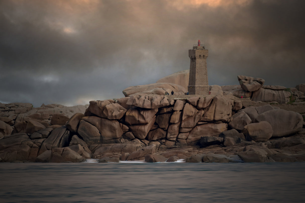 Pink granite coast Poster och Canvastavla