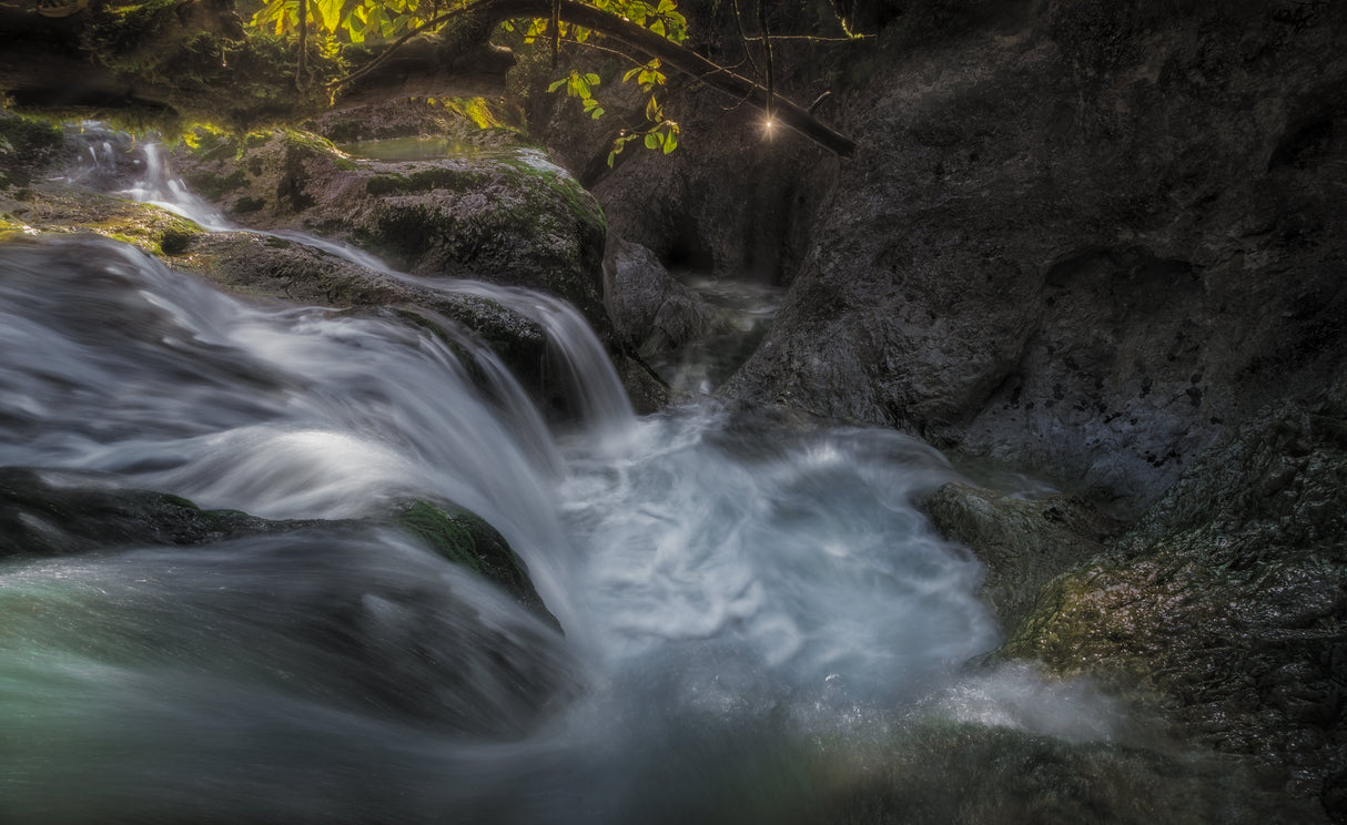 Unknown waterfall 7S8749 Poster och Canvastavla