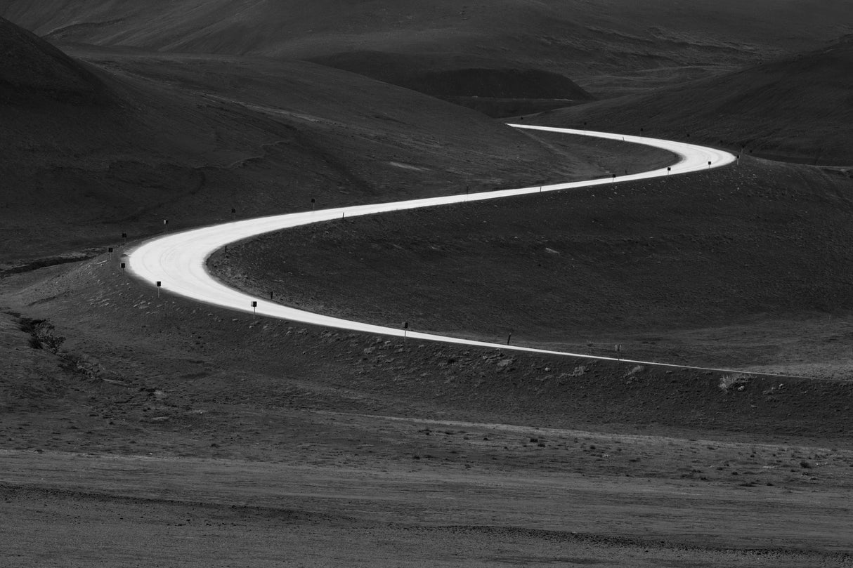 Road to Hverir BW Poster och Canvastavla
