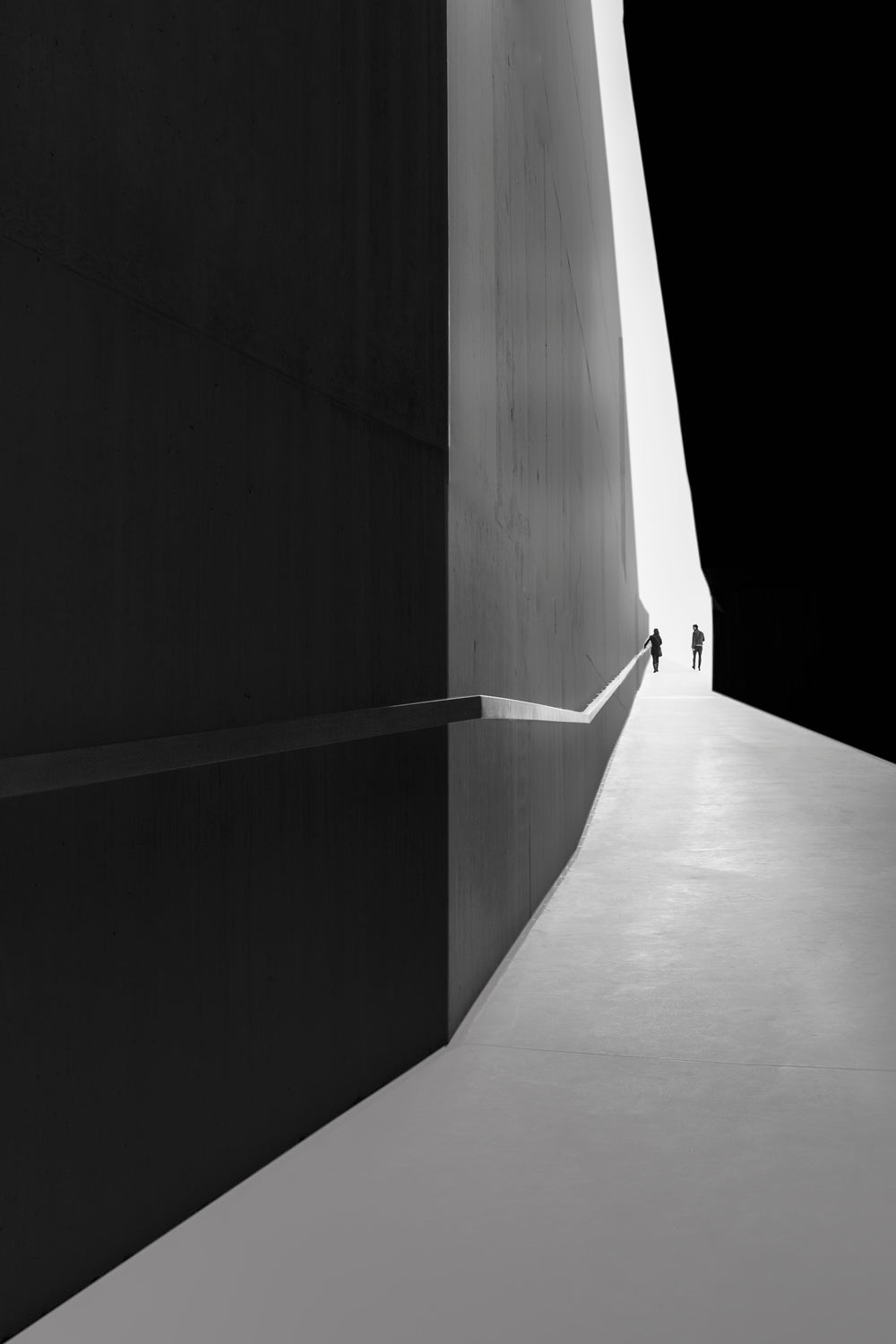 Between walls Poster och Canvastavla