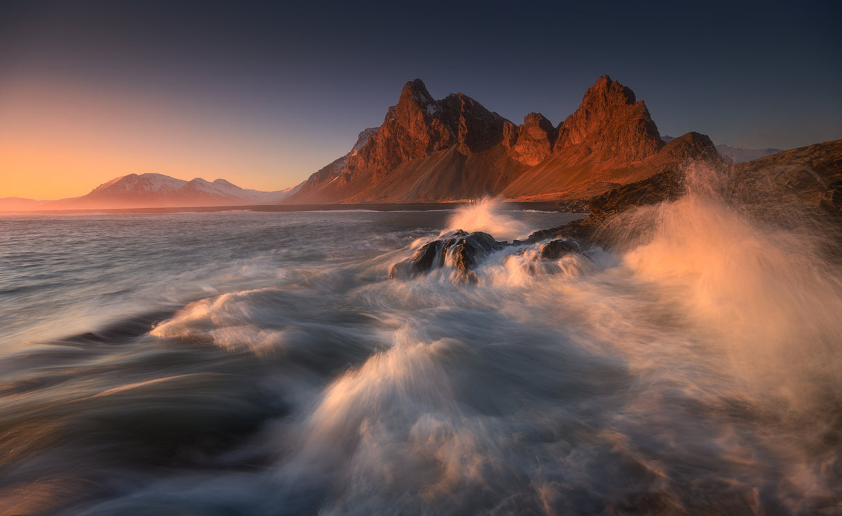Last light on the Eystrahorn Poster och Canvastavla