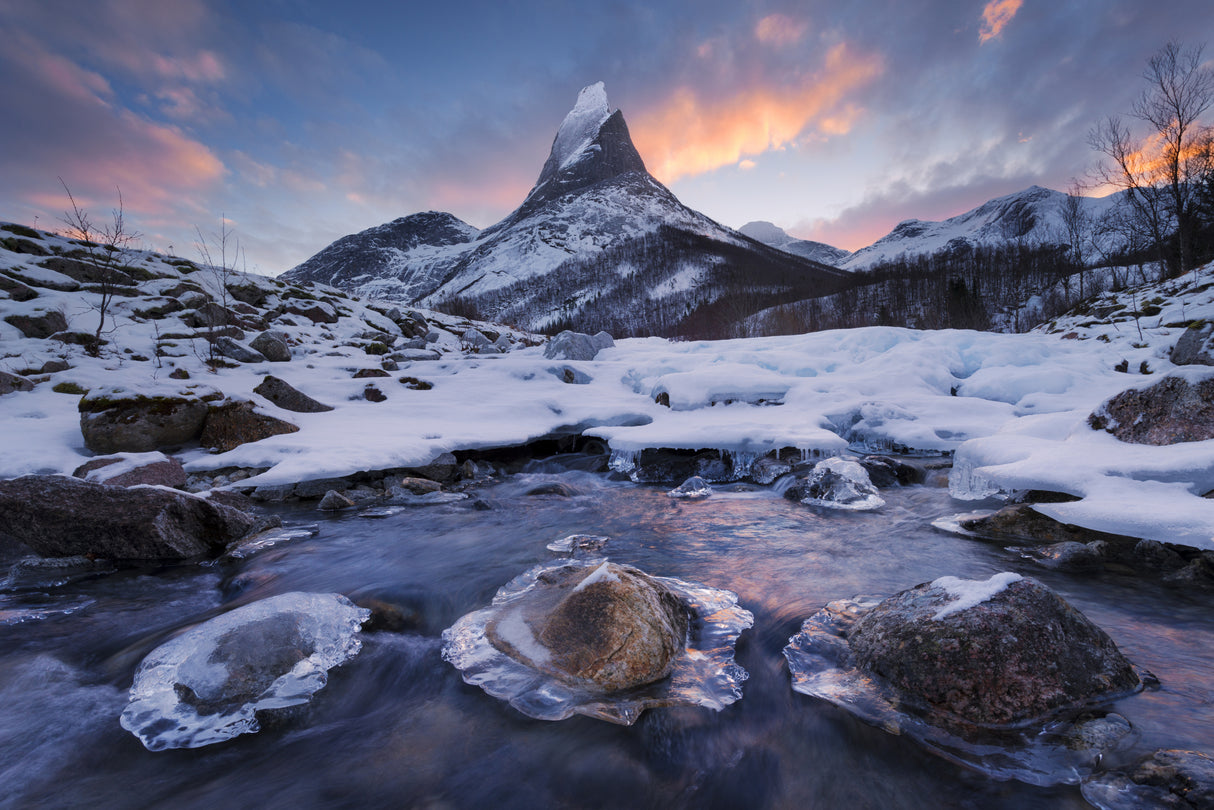 Spear Mountain Poster och Canvastavla