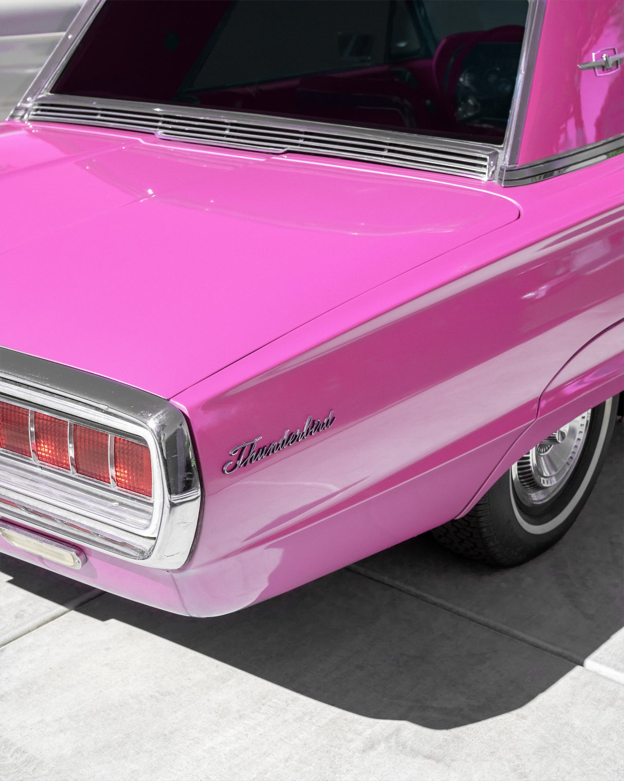 Vintage Pink 1965 Thunderbird Poster och Canvastavla