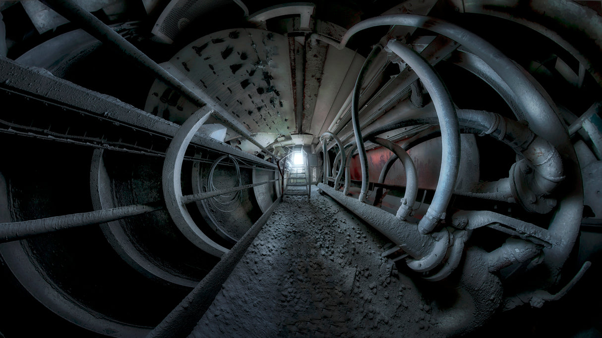 Inside the pipe Poster och Canvastavla