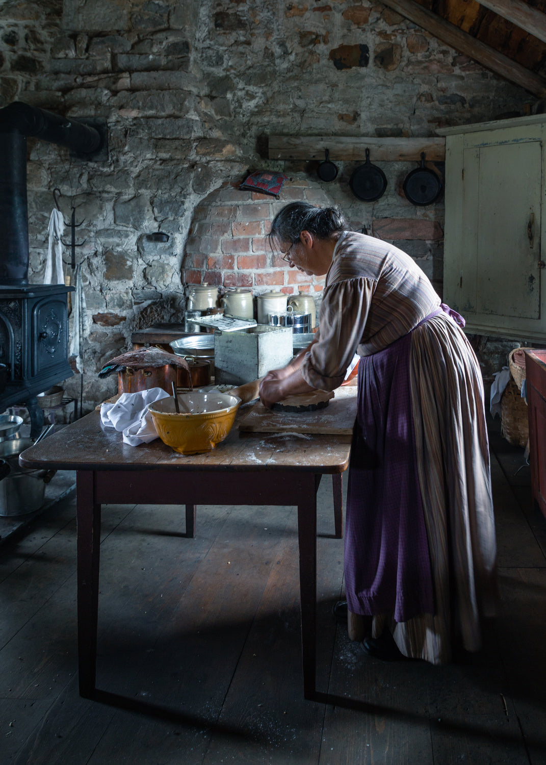 Working in the kitchen Poster och Canvastavla