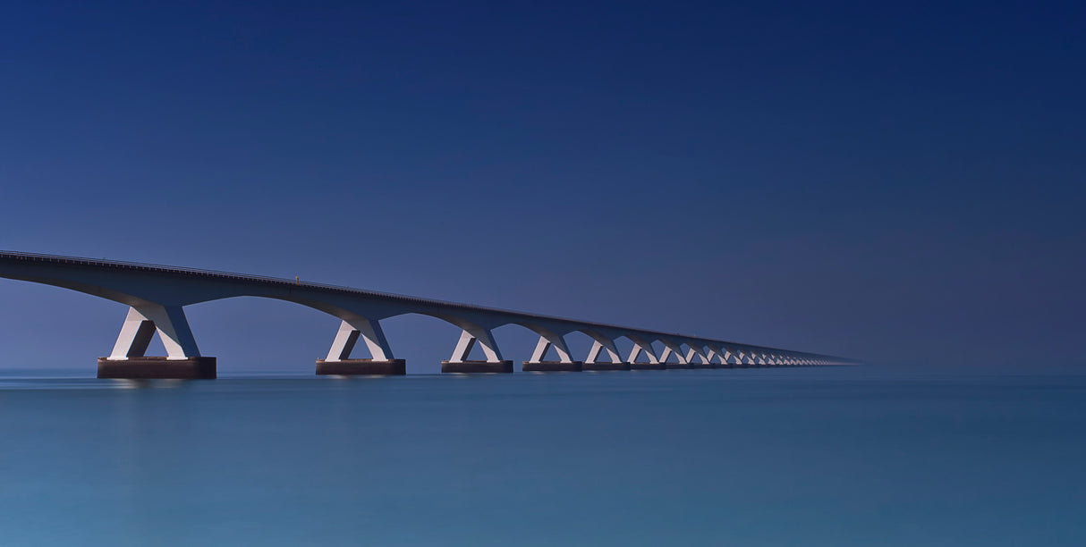 Bridge to the horizon Poster och Canvastavla