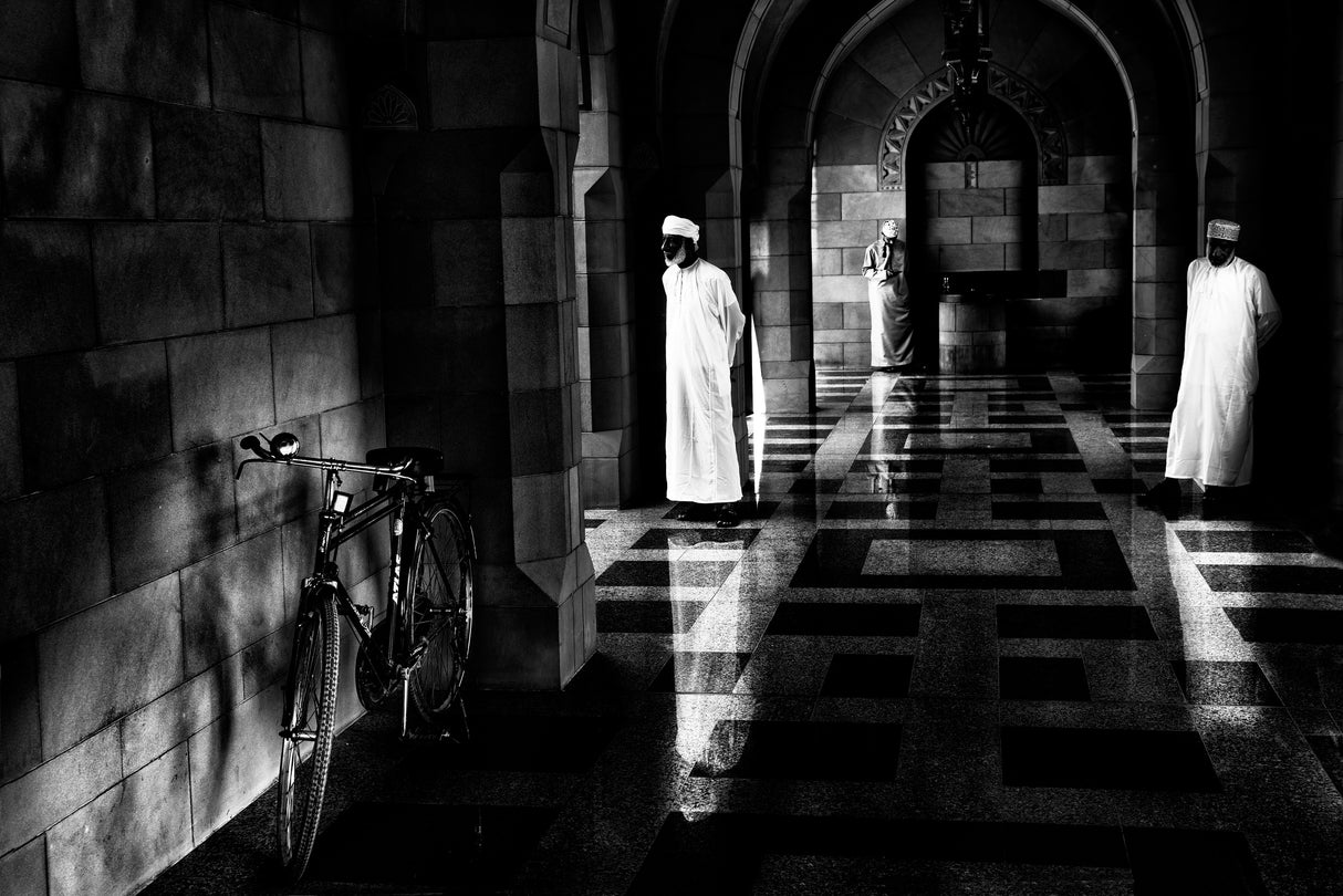 Three men (and a bicycle) in Muscat Poster och Canvastavla