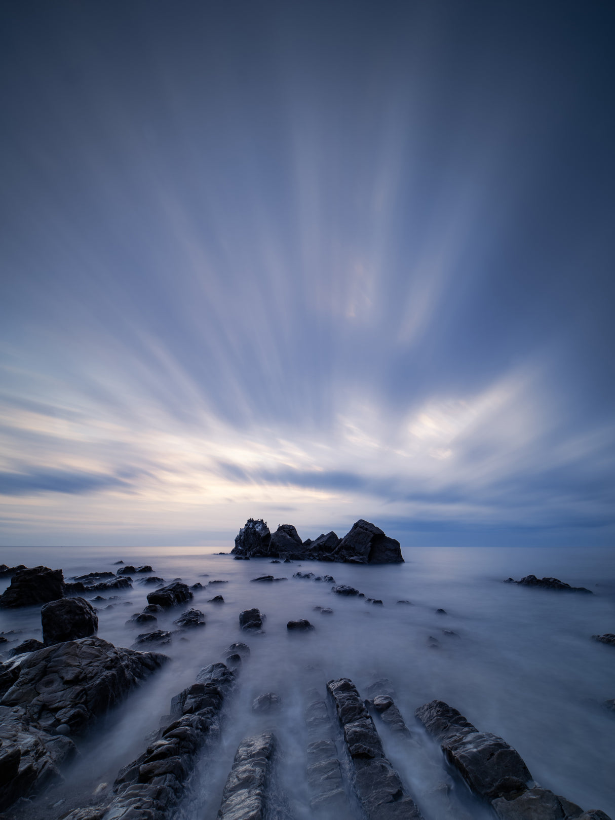 Flowing clouds Poster och Canvastavla